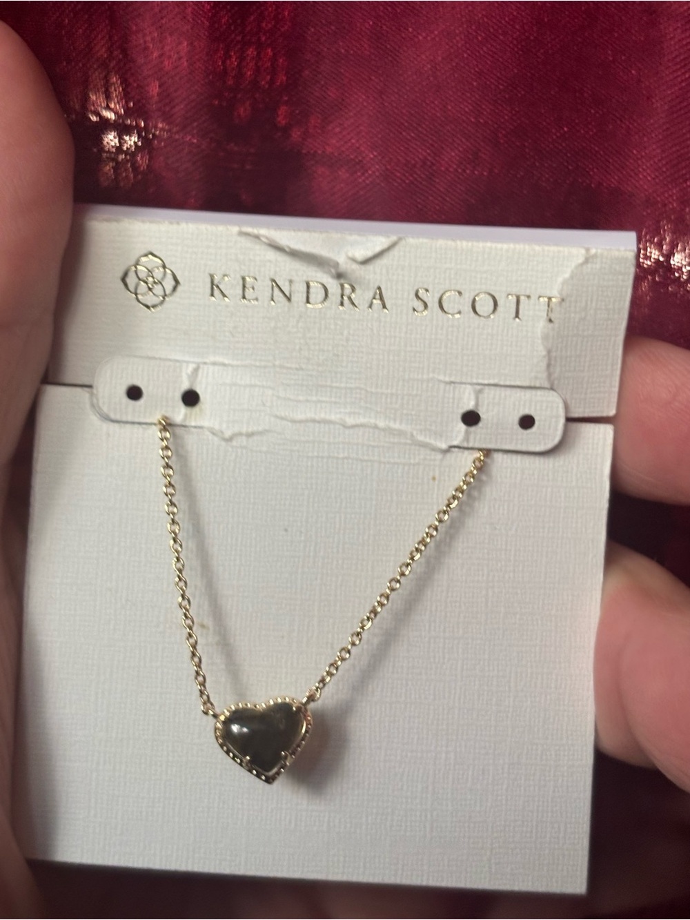 New🖤💁🏻‍♀️Kendra Scott Gold Heart Necklace with Clear Stone Accent